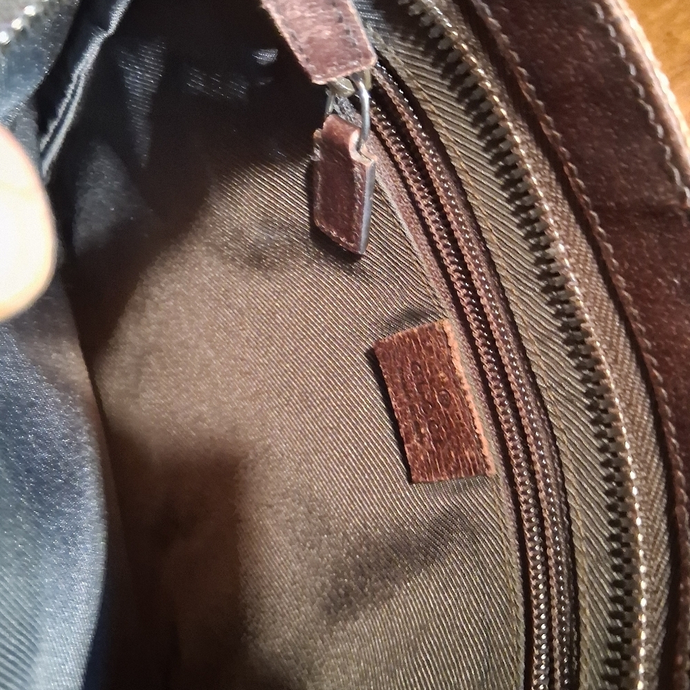 Gucci Tan and Brown Crossbody Bag - Picture 14 of 16